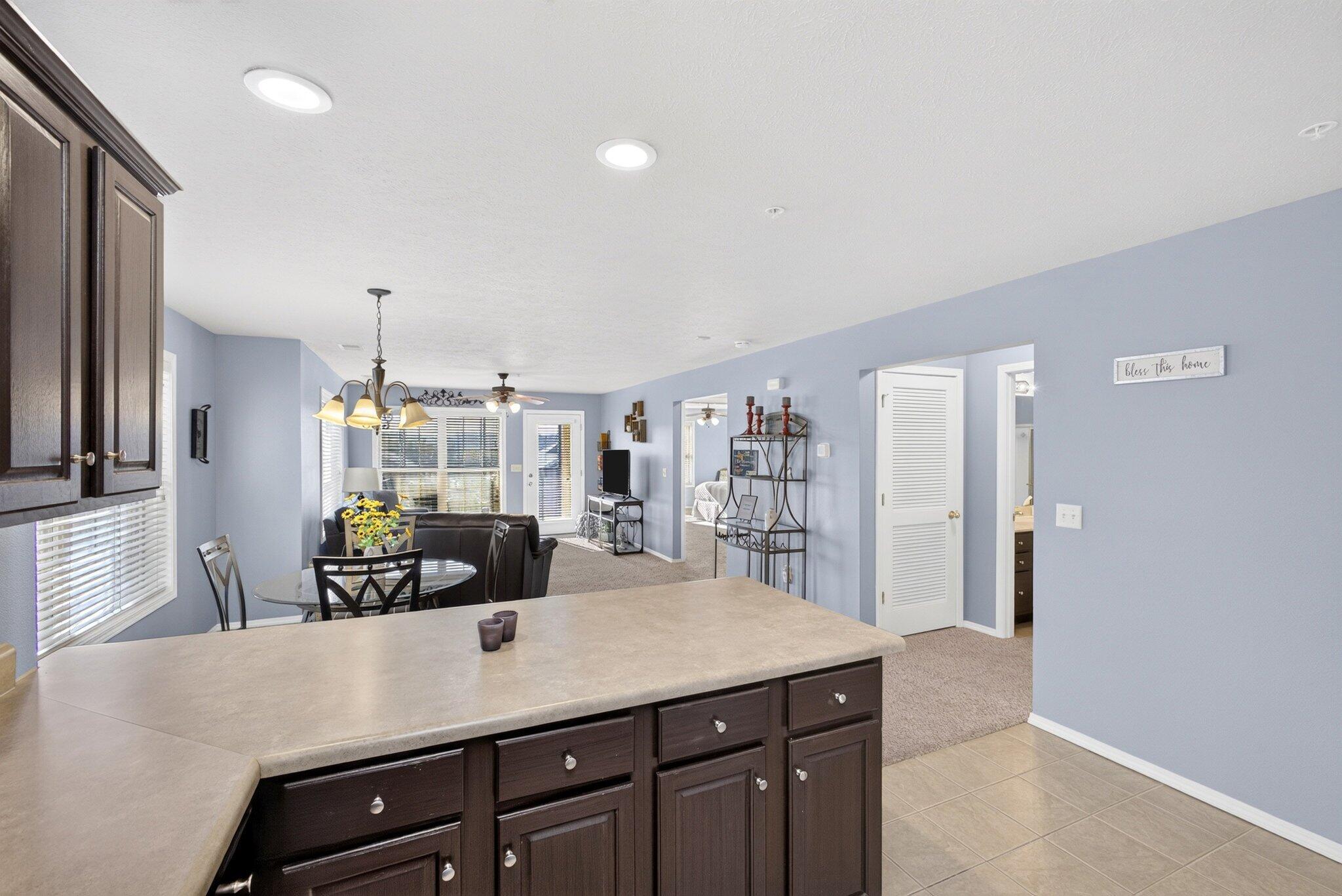 11 Par Lane, Unit 3 Reeds Spring, MO 65737 - Photo 7 of 28 9