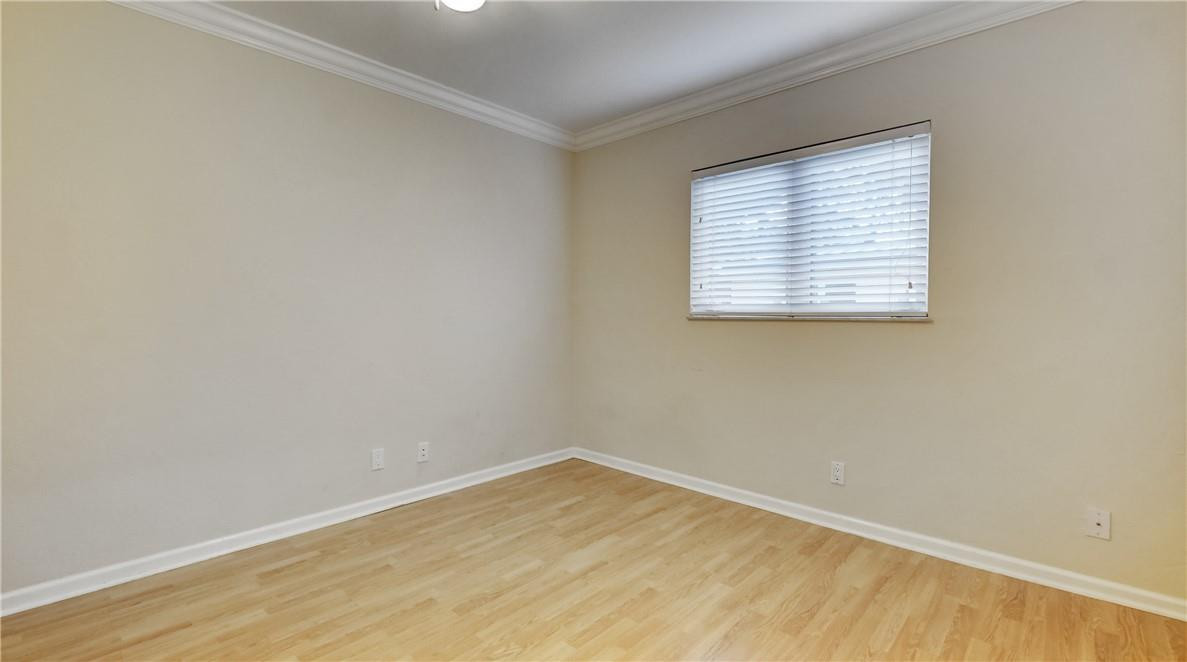 10890 Southwest 83rd Avenue Miami, FL 33156 - Photo 34 of 46 an empty room with a window