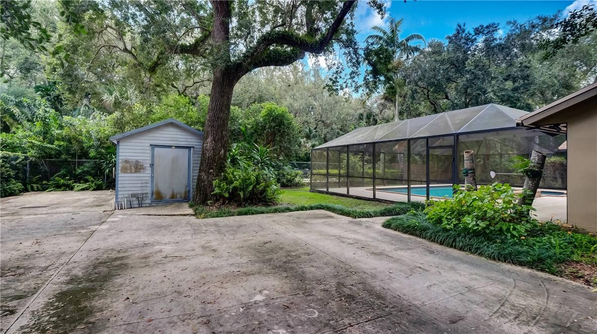 10890 Southwest 83rd Avenue Miami, FL 33156 - Photo 5 of 45 Photo 5