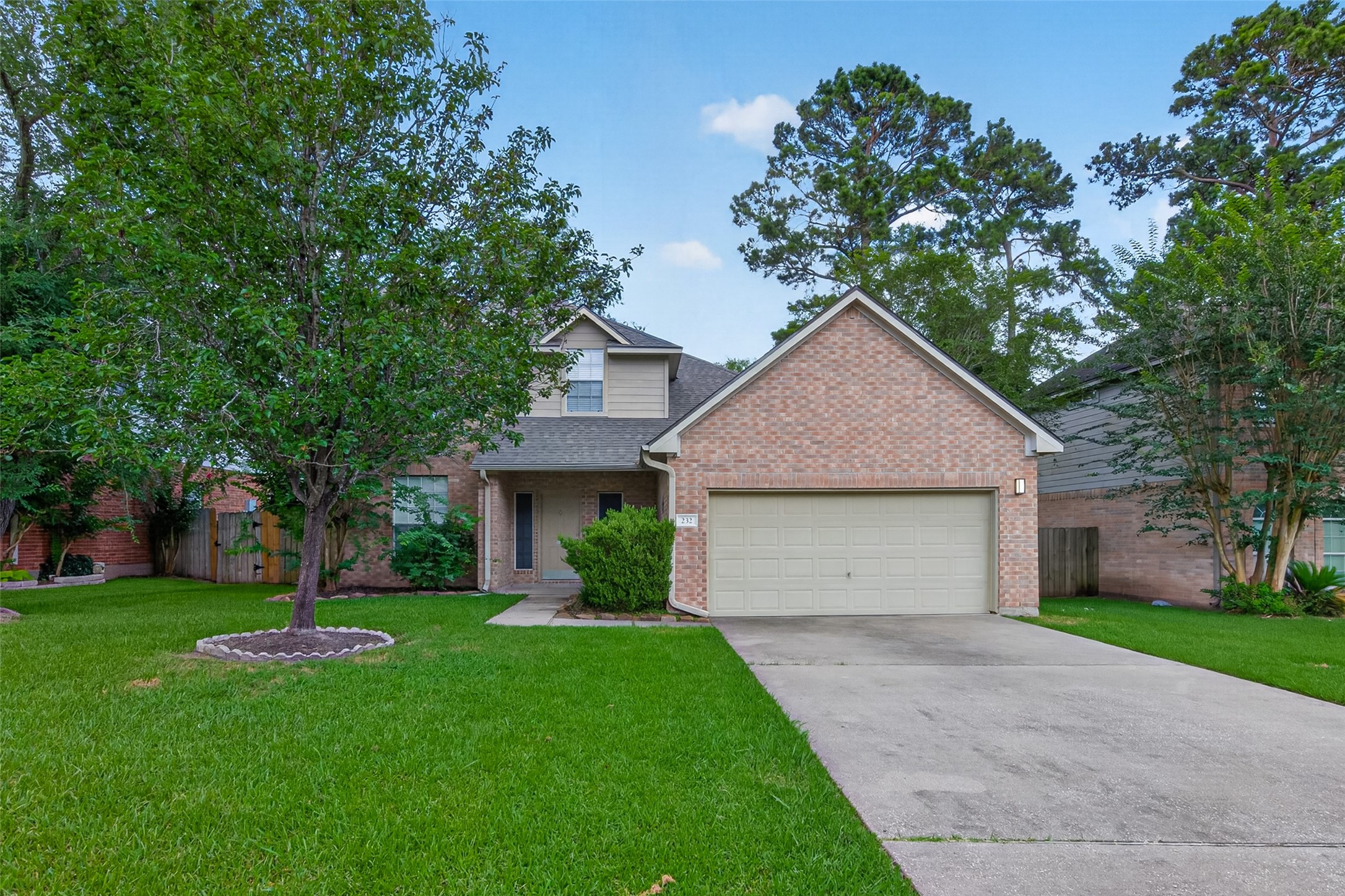 232 Doncaster Street Conroe, TX 77303 - Photo 2 of 46