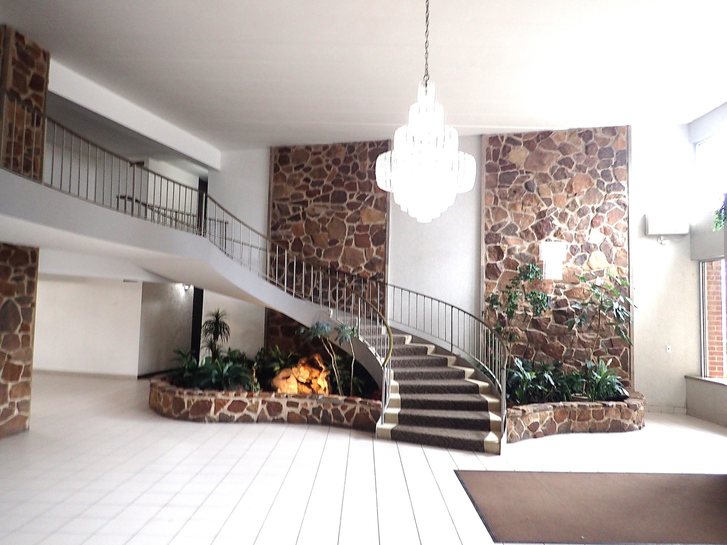 18 East Old Willow Road, Unit 535N Prospect Heights, IL 60070 - Photo 4 of 10