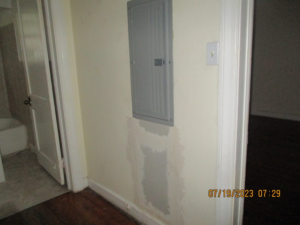 1036 Calvin Avenue Columbus, GA 31903 - Photo 10 of 23 a view of a bathroom