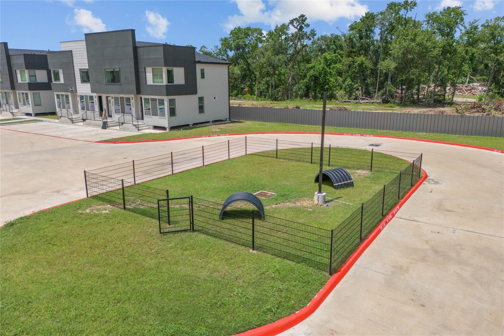 3522 Mansfield Street Houston, TX 77091 - Photo 3 of 12 Dog Park located in the back of the property. Pets Welcome!