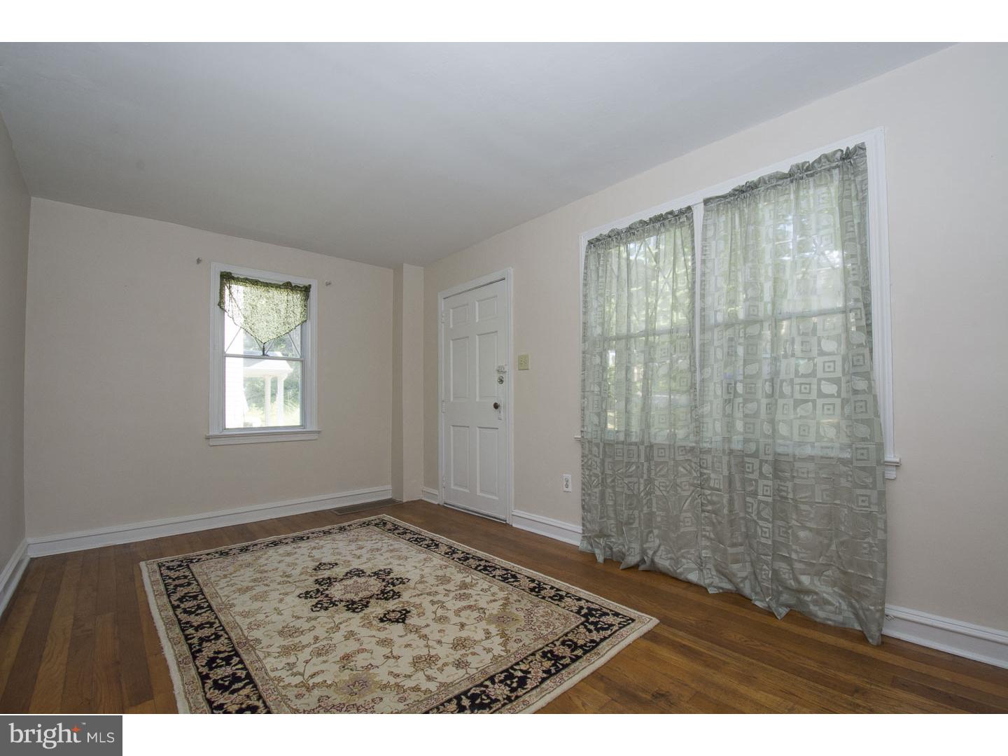 528 Ridge Avenue Media, PA 19063 - Photo 3 of 20 Living Room