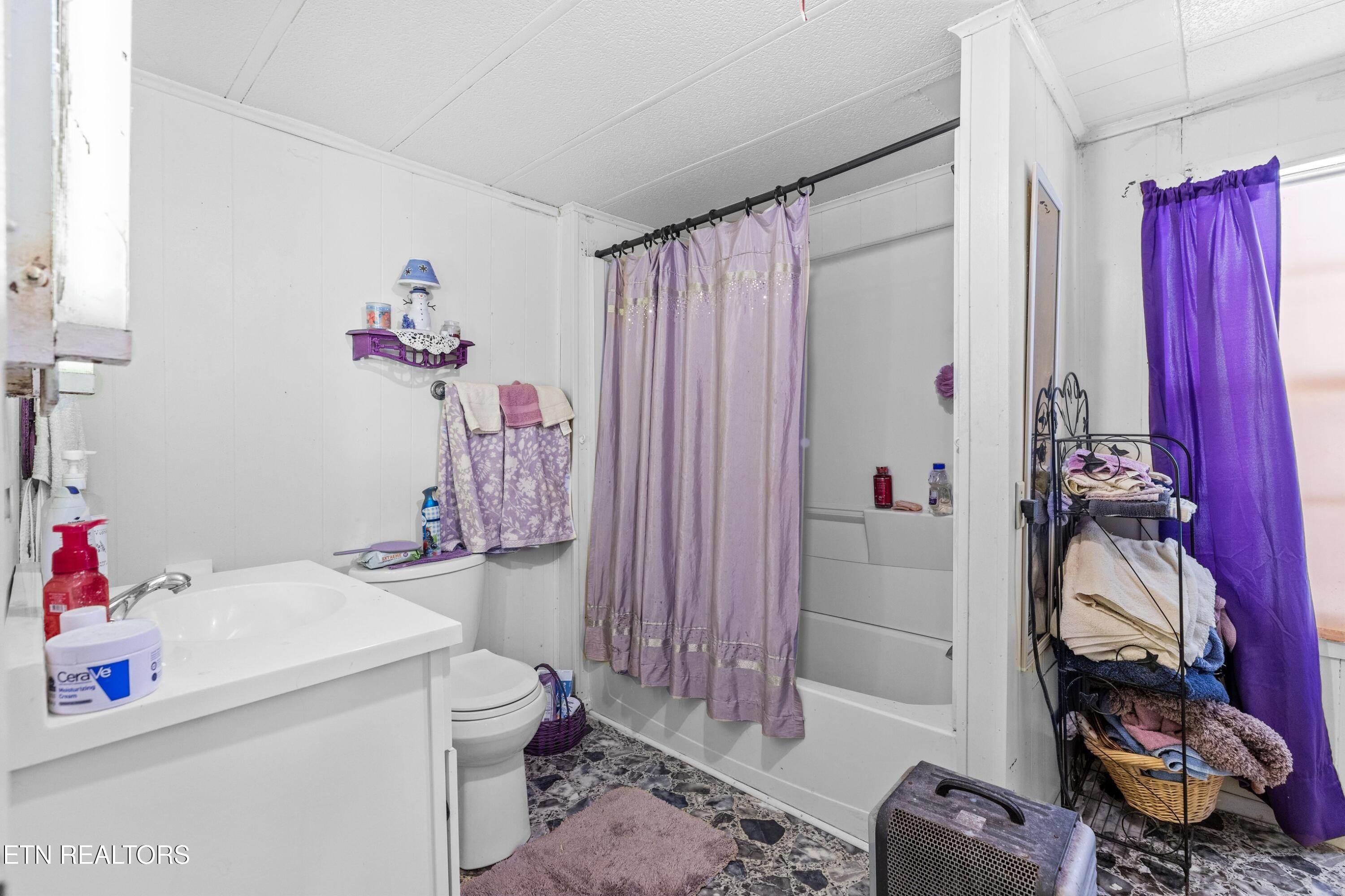 245 Fox Branch Road Kyles Ford, TN 37765 - Photo 18 of 41 013-245FoxBranchRoad-KylesFord-TN-37765-