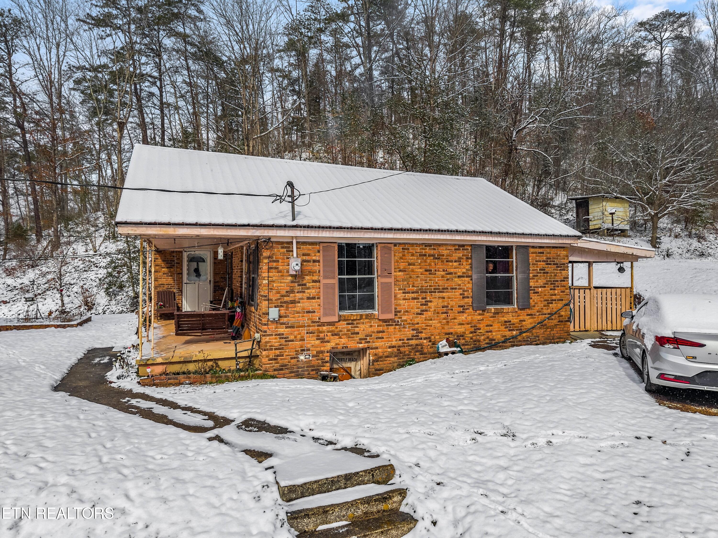 001-245FoxBranchRoad-KylesFord-TN-37765-