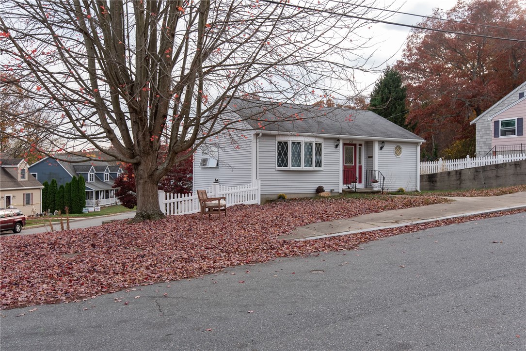252 Bertenshaw Road Woonsocket, RI 02895 - Photo 26 of 26