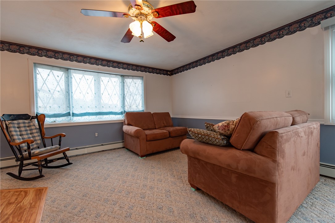 252 Bertenshaw Road Woonsocket, RI 02895 - Photo 4 of 26