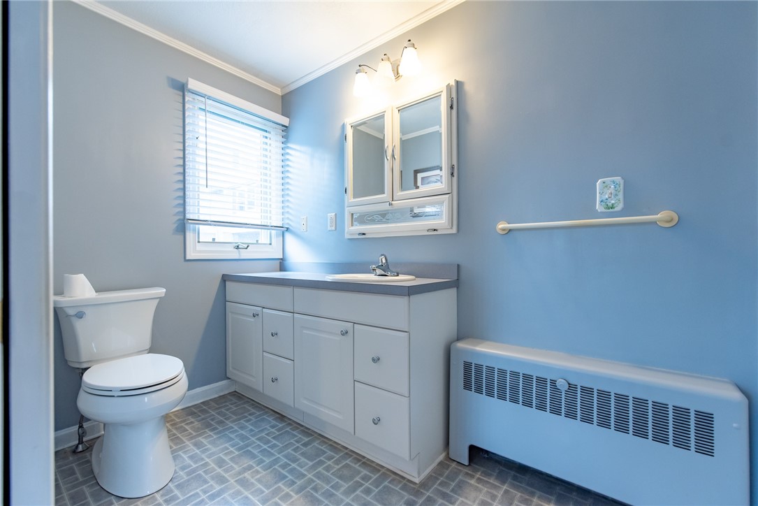 252 Bertenshaw Road Woonsocket, RI 02895 - Photo 10 of 26