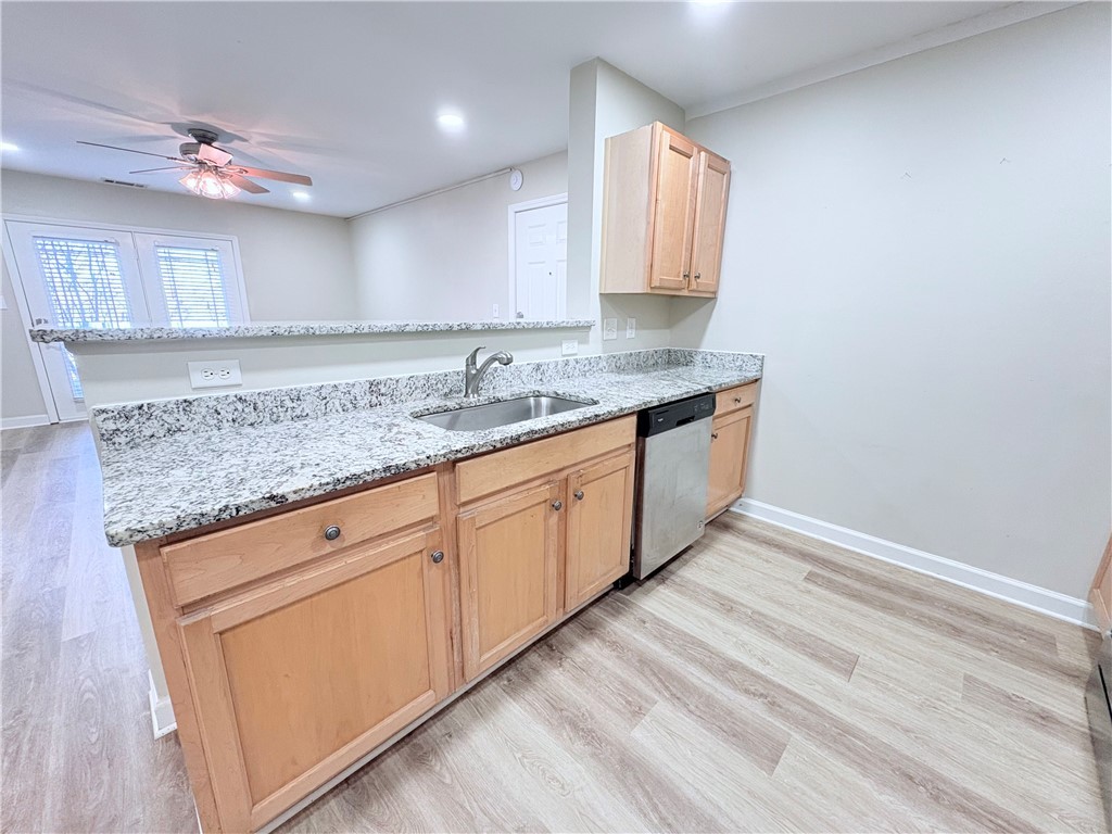 501 Harts Cove Way Seneca, SC 29678 - Photo 8 of 24