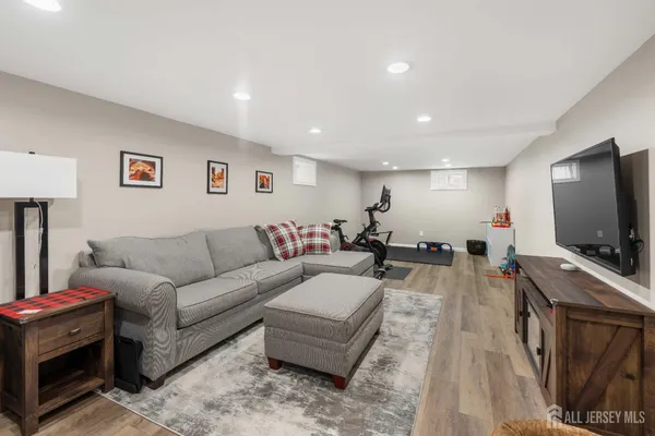 $499,000 | 117 Plainfield Avenue, Piscataway, NJ 08854