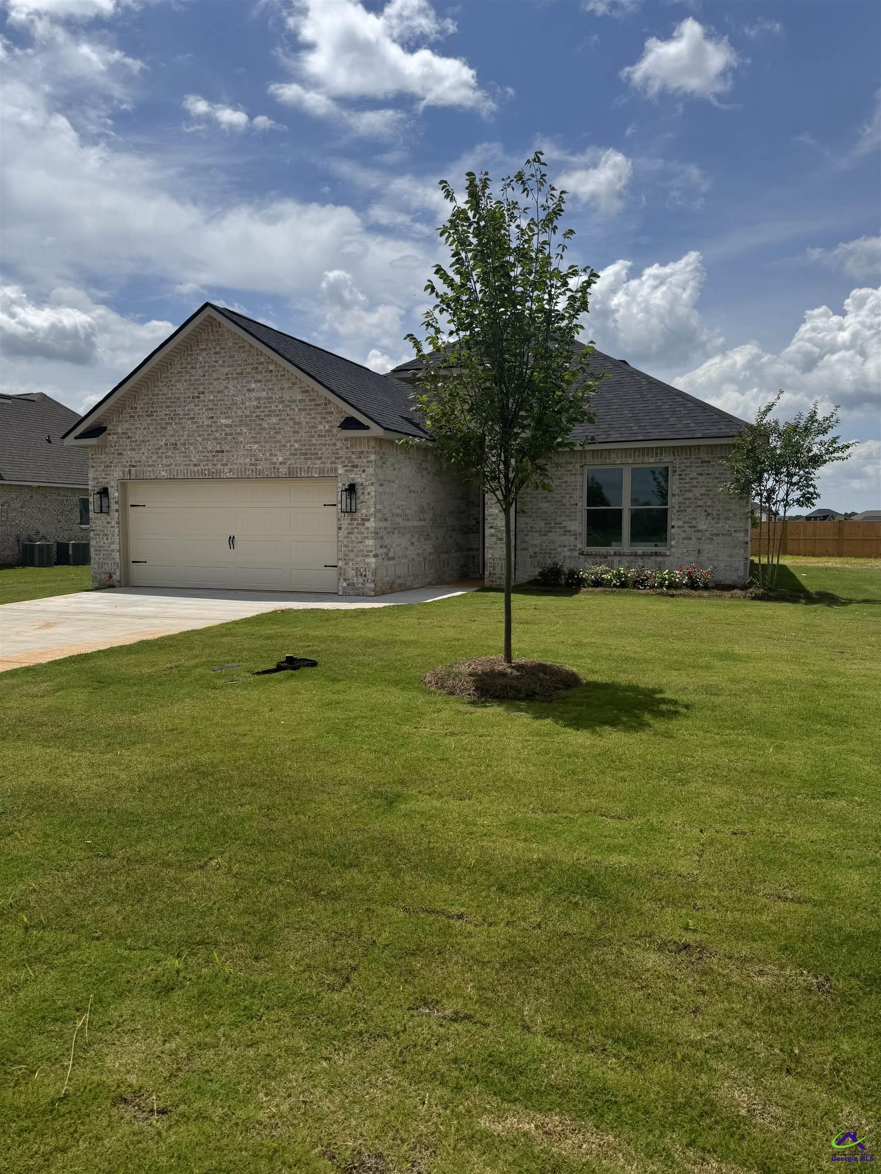 216 Farmland Circle Perry, GA 31069 - Photo 2 of 15
