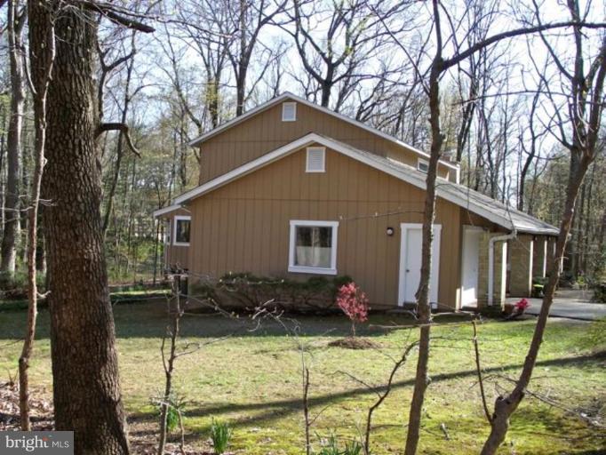 12009 Turf Lane Reston, VA 20191 - Photo 3 of 30 Exterior #2