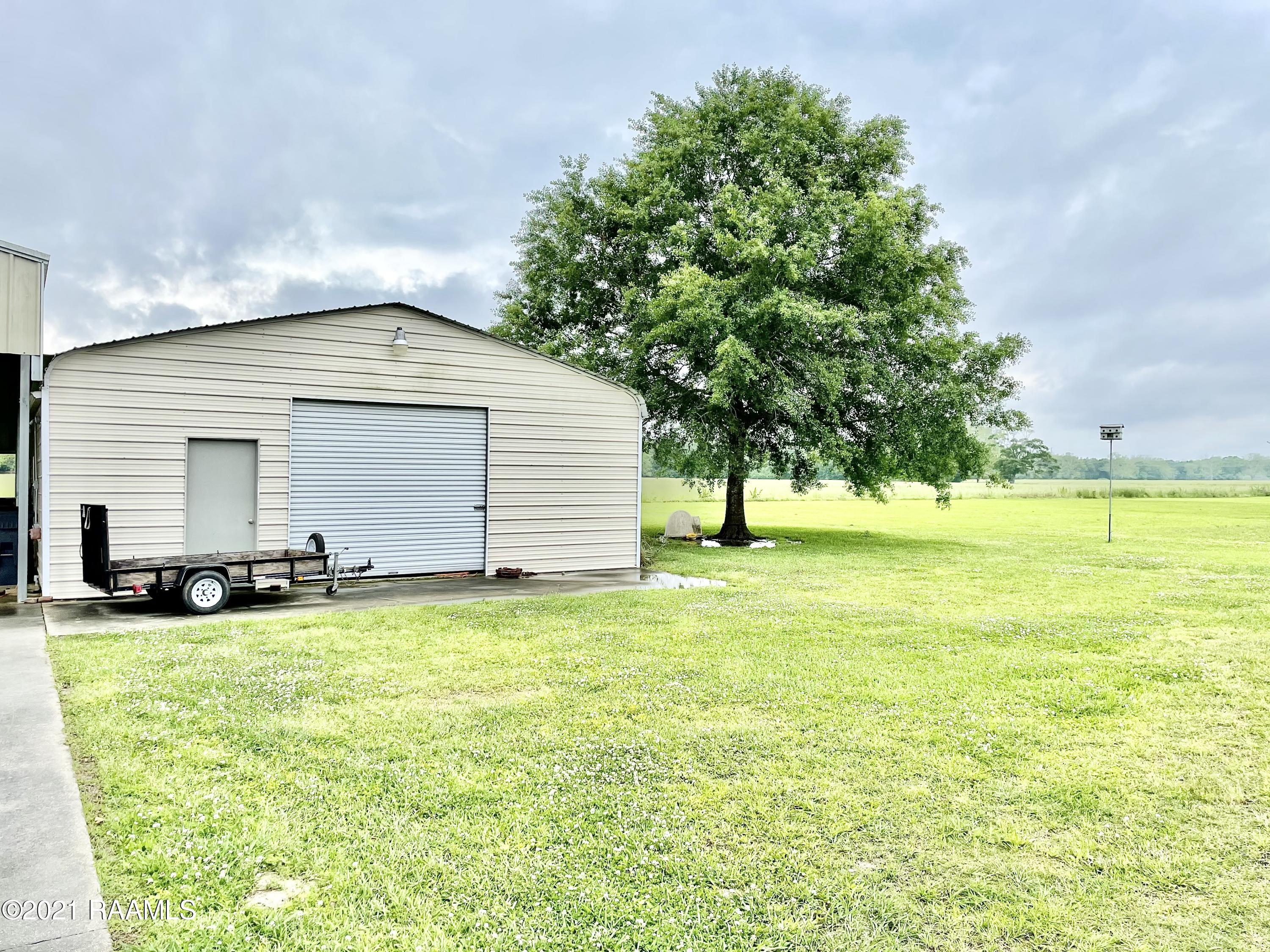 404 Kilchrist Road Carencro, LA 70520 - Photo 5 of 37 Gallery Image 5