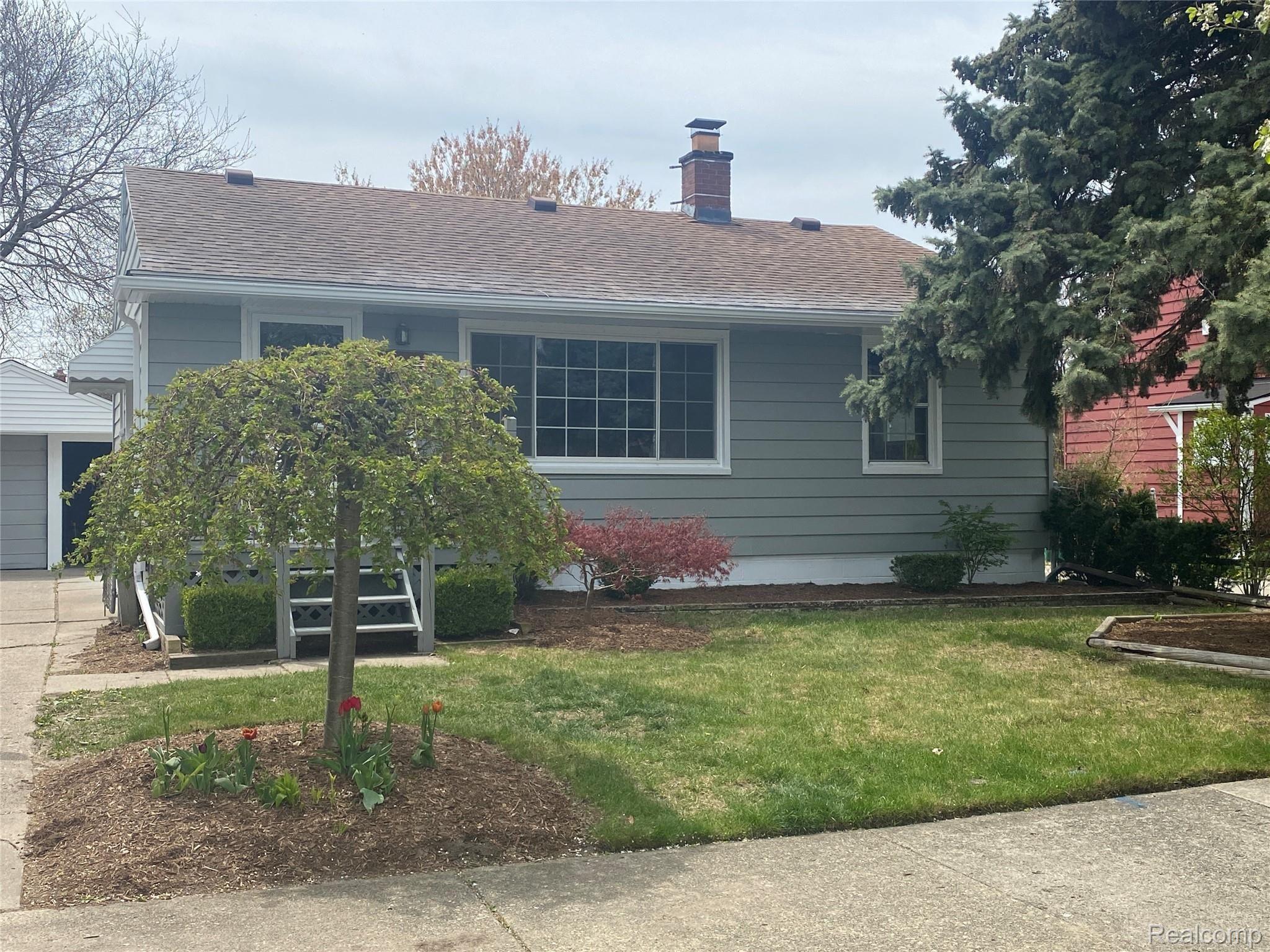 16012 Stephens Road Eastpointe, MI 48021 - Photo 23 of 33 q.jpg