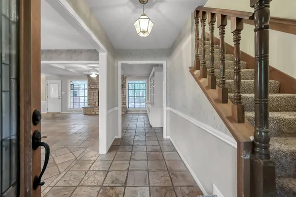 $395,000 | 105 Broken Bough Lane, Conroe, TX 77304
