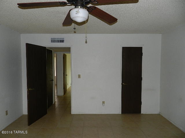 3715 West Raintree Drive Tucson, AZ 85741 - Photo 9 of 25