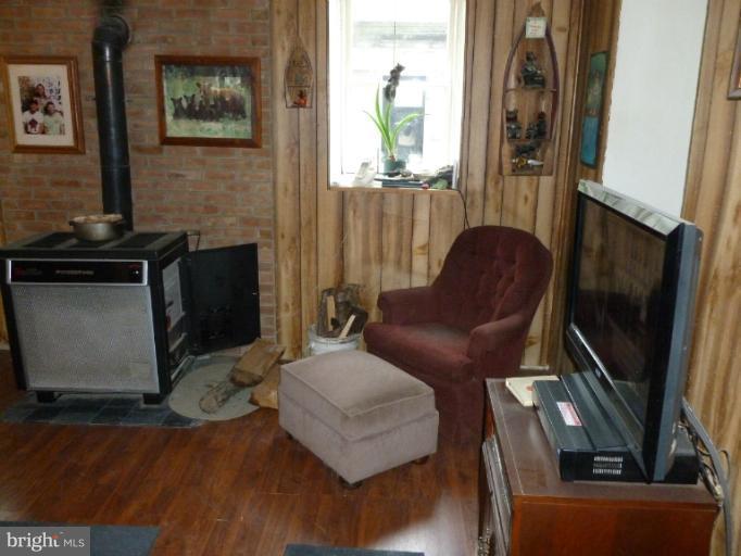 Weller Road Hancock, MD 21750 - Photo 11 of 29 Living Room