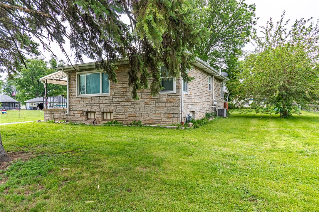 2499 East Logan Street Decatur, IL 62526 - Photo 11 of 15