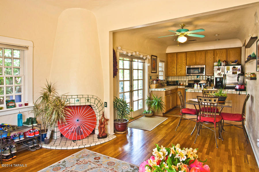 2209 East 3rd Street Tucson, AZ 85719 - Photo 3 of 46