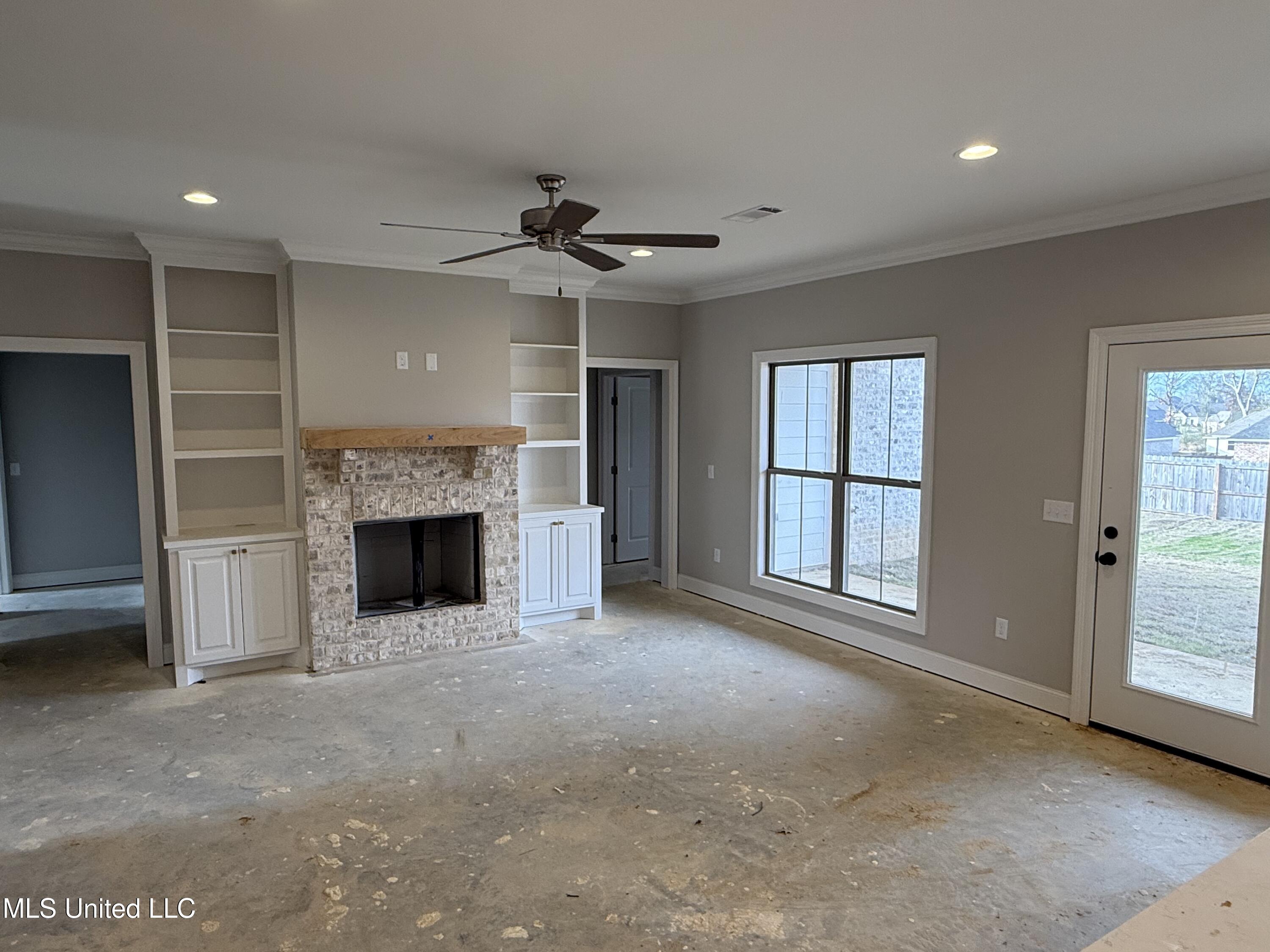 352 Willow Way Canton, MS 39046 - Photo 4 of 10 IMG_8823