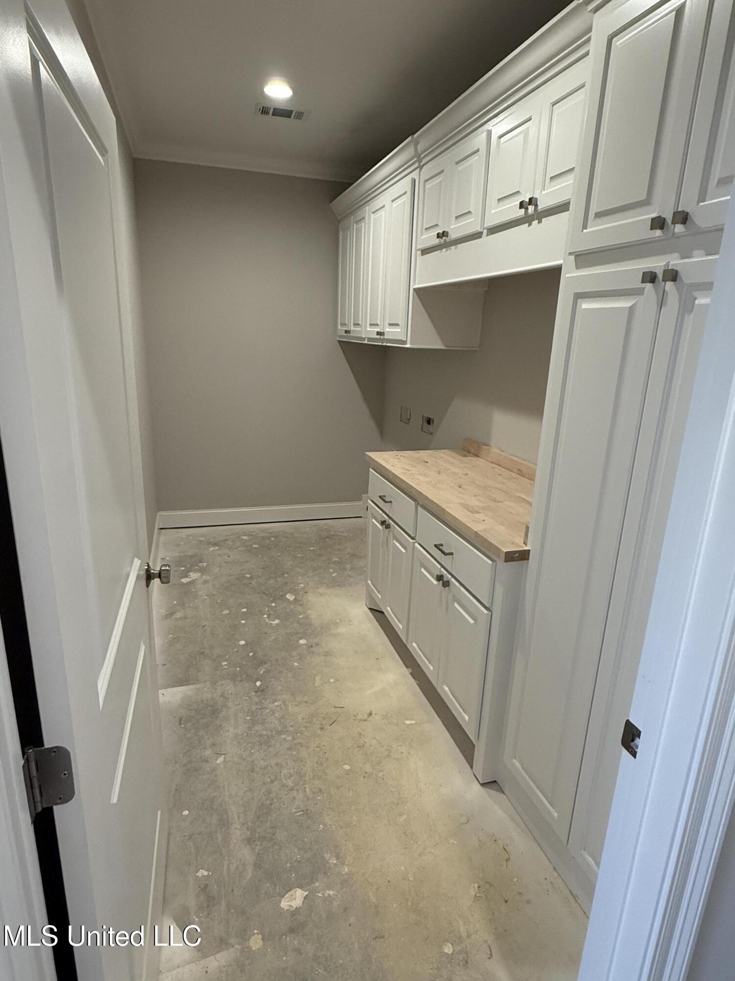 352 Willow Way Canton, MS 39046 - Photo 8 of 10 IMG_8825