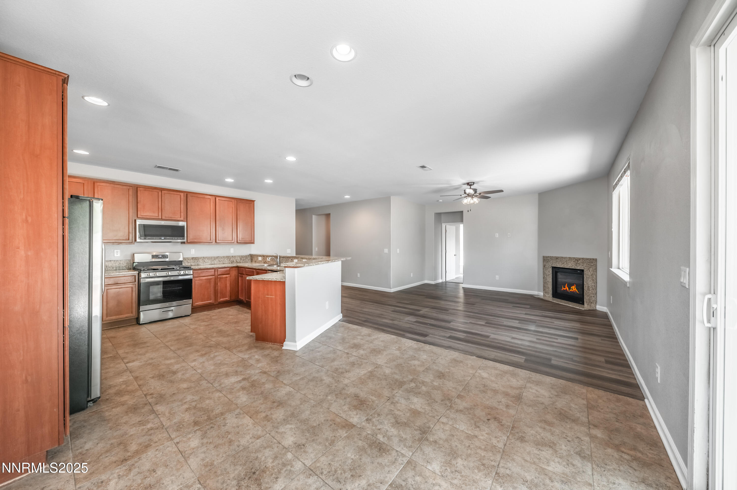 10705 Clear Vista Drive Reno, NV 89521 - Photo 13 of 34 c-1018