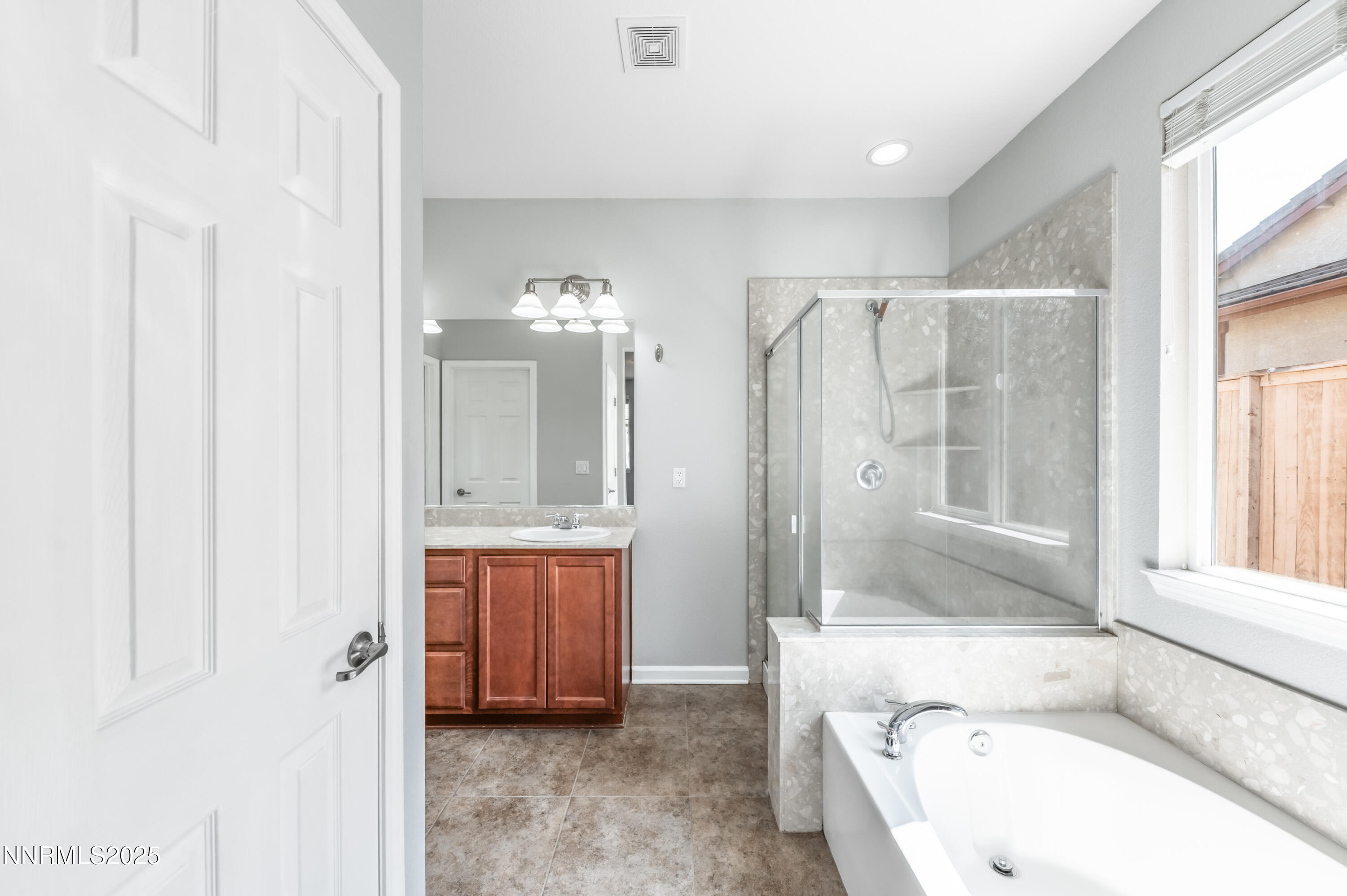 10705 Clear Vista Drive Reno, NV 89521 - Photo 20 of 34 c-1025