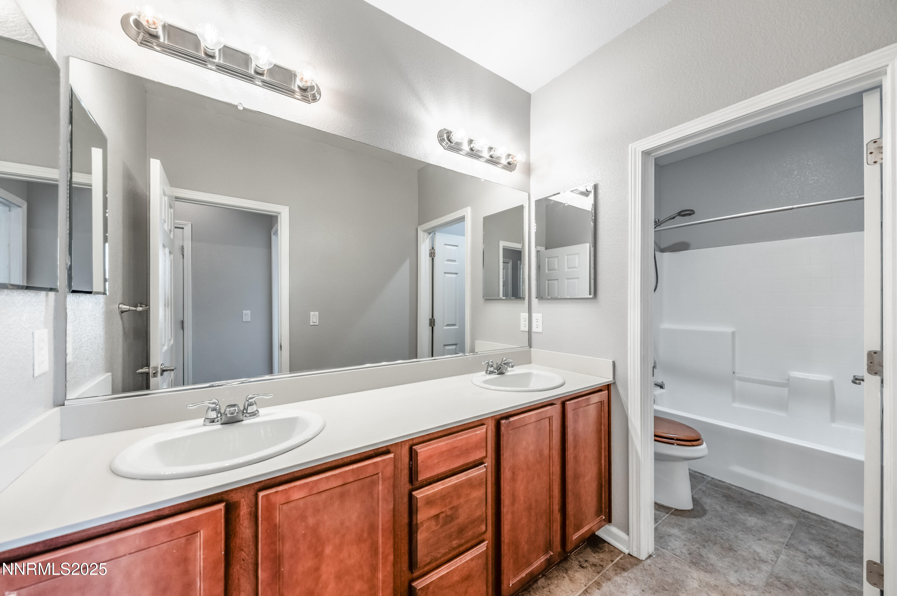 10705 Clear Vista Drive Reno, NV 89521 - Photo 27 of 34 c-1032
