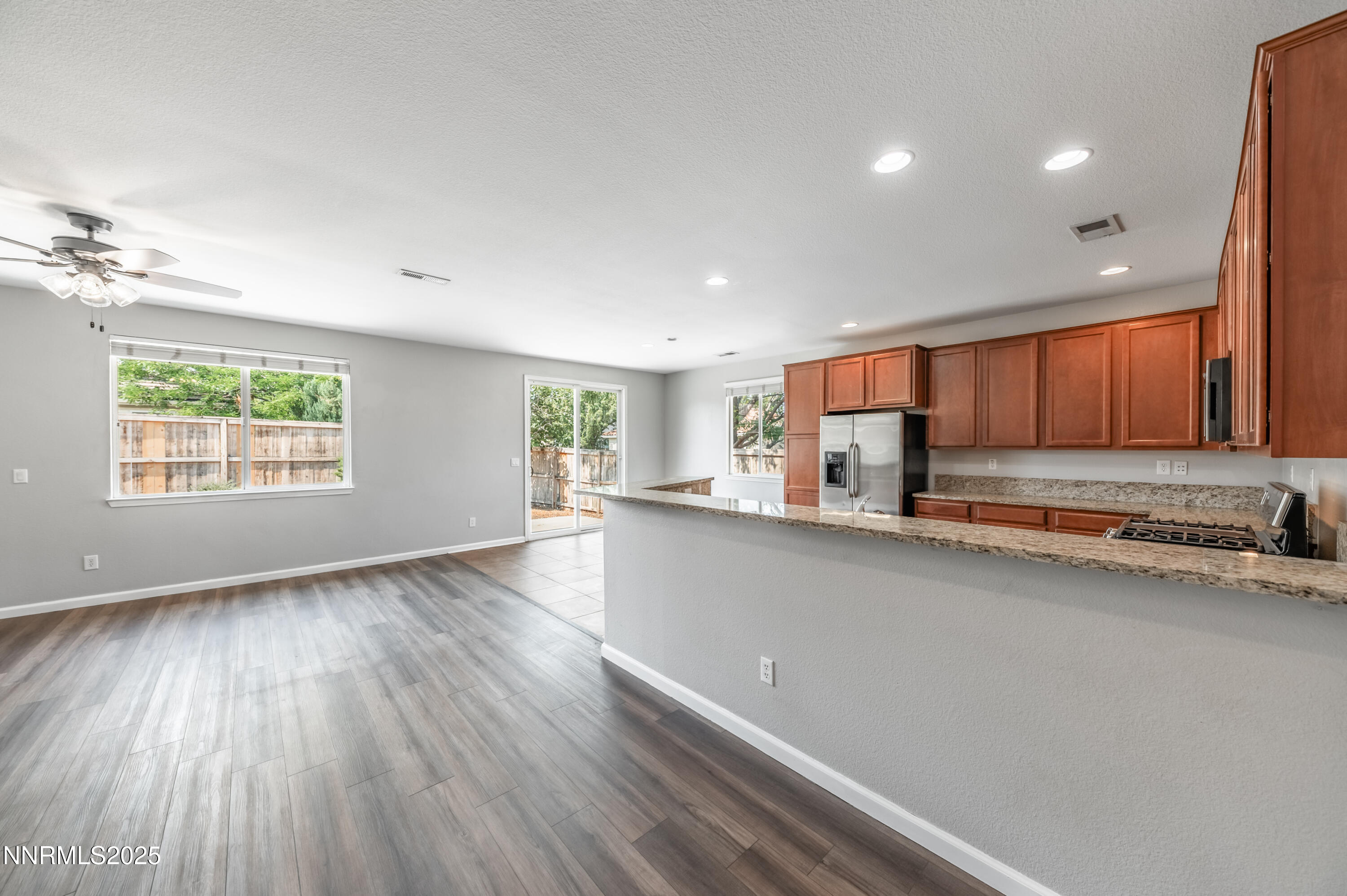 10705 Clear Vista Drive Reno, NV 89521 - Photo 6 of 34 c-1011