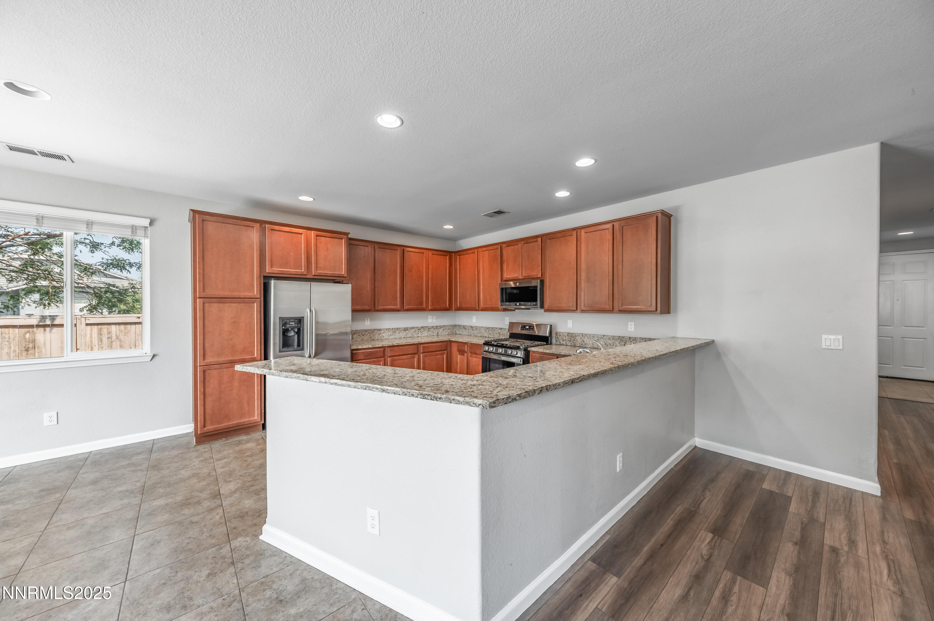 10705 Clear Vista Drive Reno, NV 89521 - Photo 8 of 34 c-1013