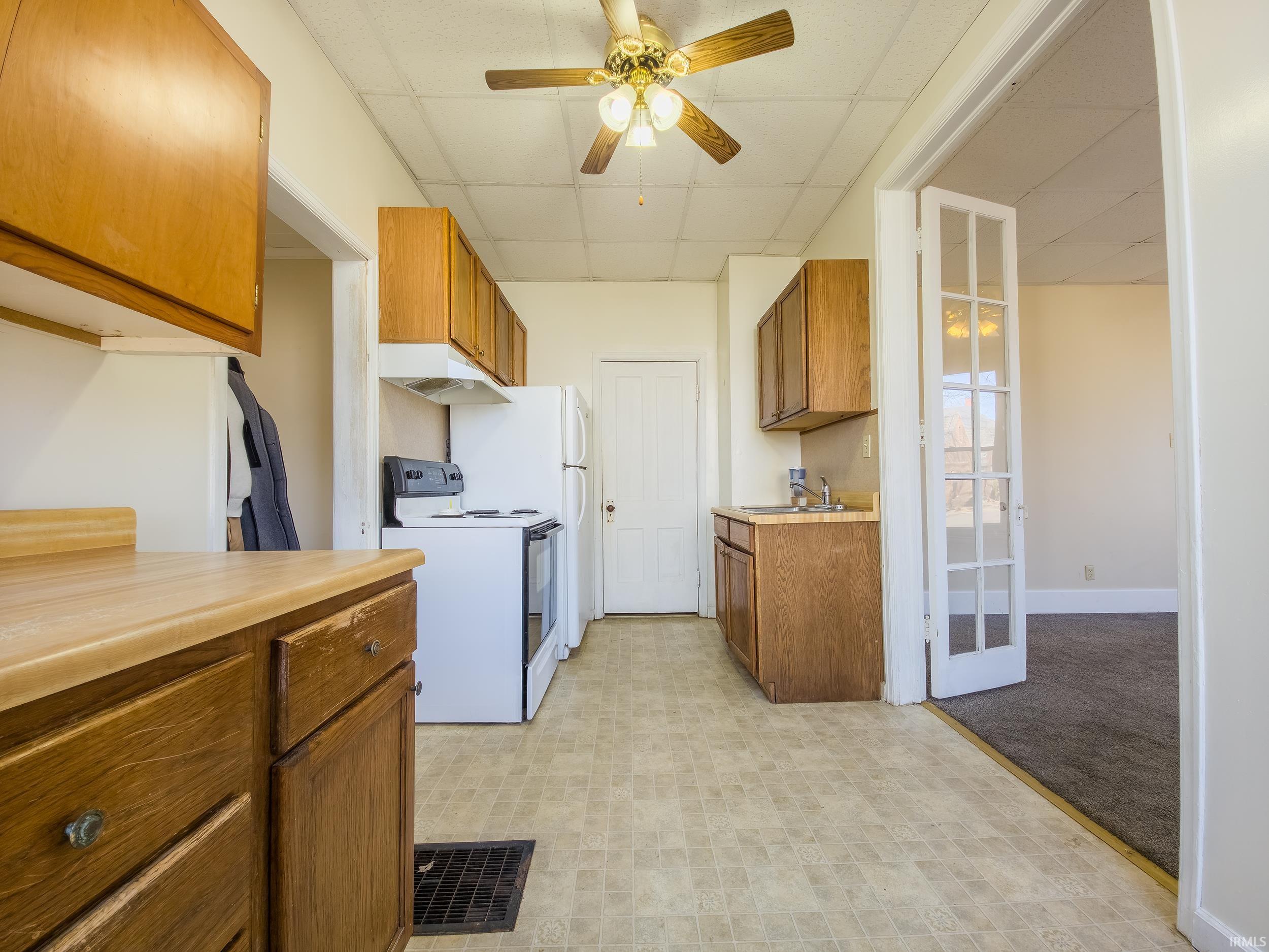 223 East 3rd Street Mount Carmel, IL 62863 - Photo 6 of 11