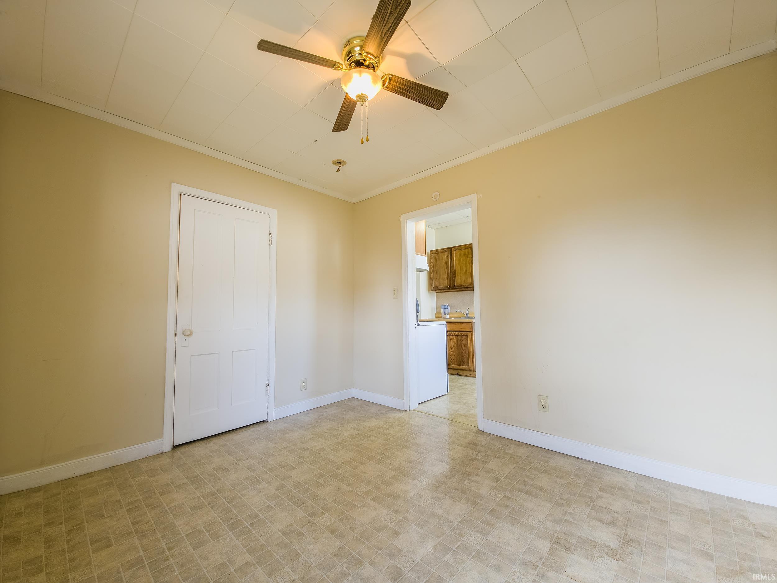 223 East 3rd Street Mount Carmel, IL 62863 - Photo 7 of 11