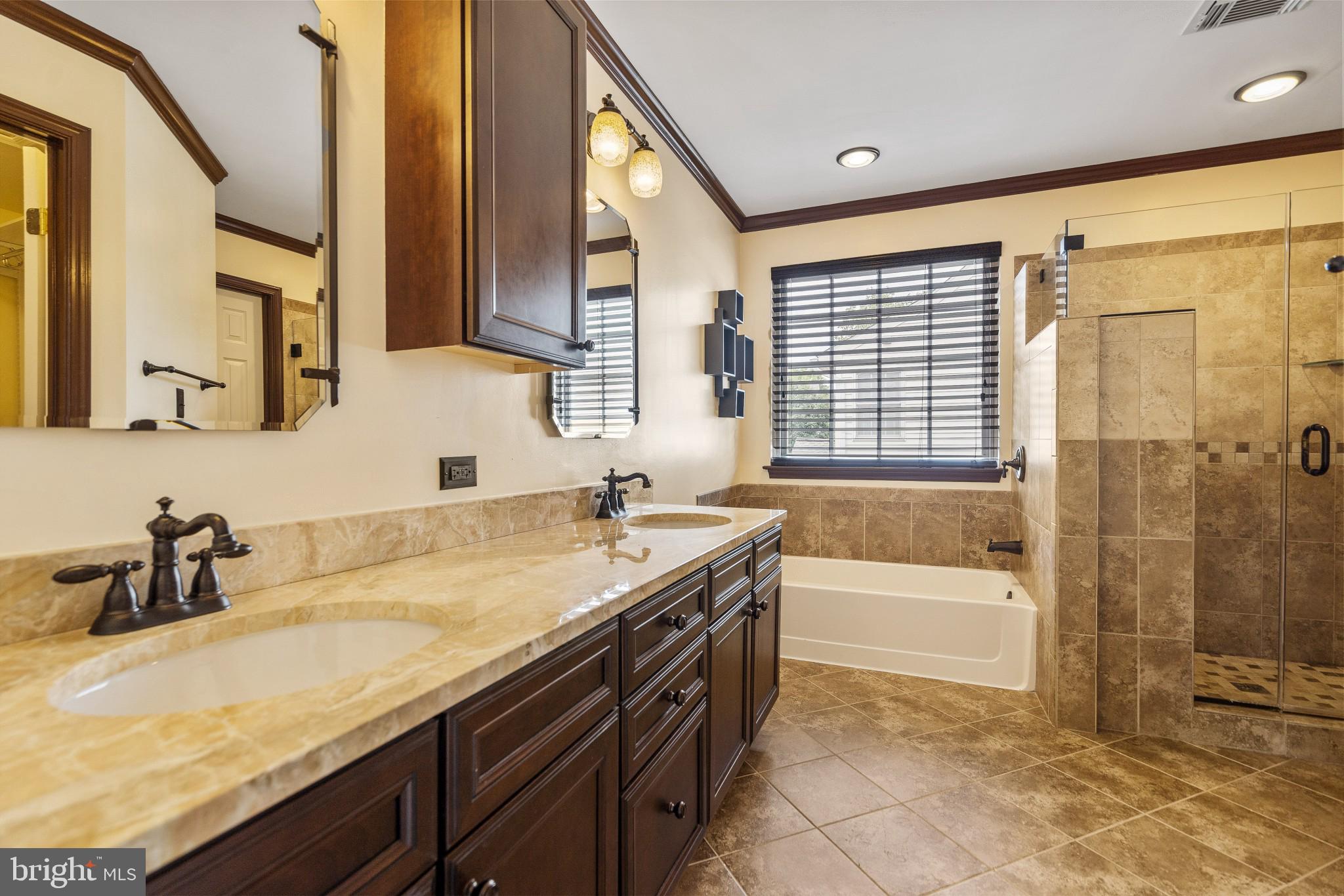 25969 Flintonbridge Drive Chantilly, VA 20152 - Photo 19 of 38