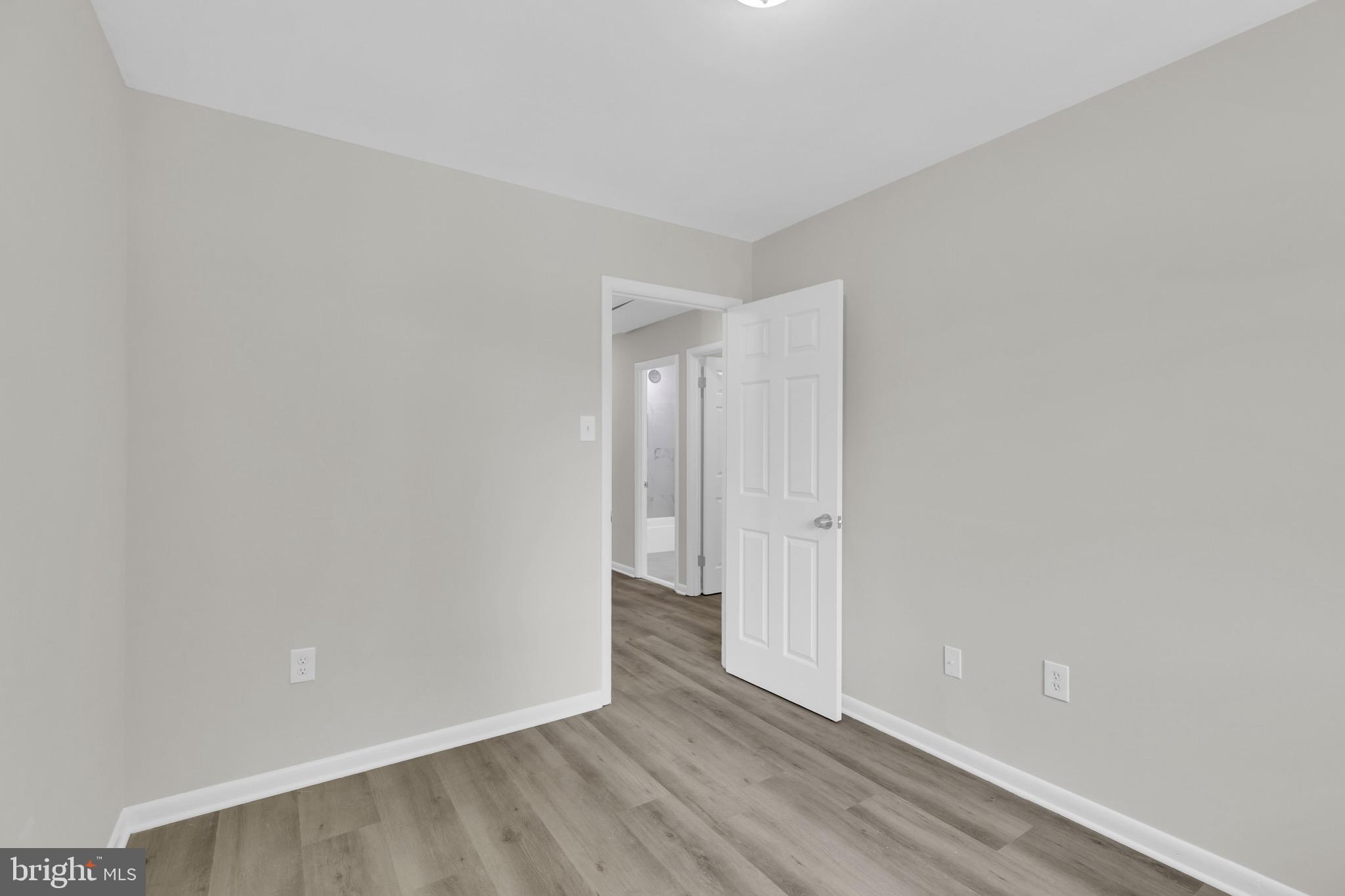 10669 Spring Oak Court Burke, VA 22015 - Photo 21 of 32