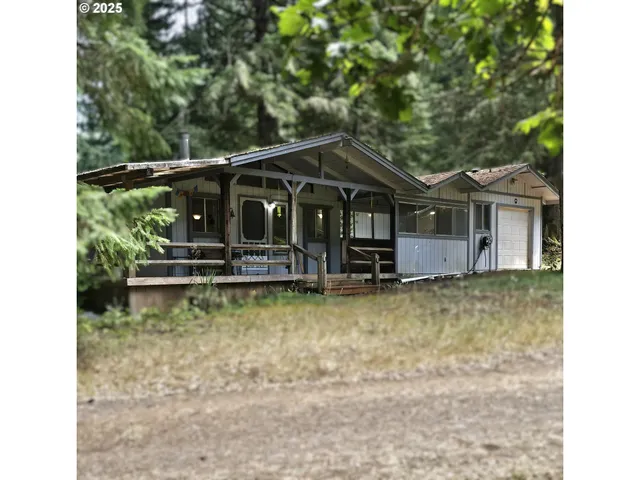 $556,500 | 82168 Hanna Road, Dexter, OR 97431