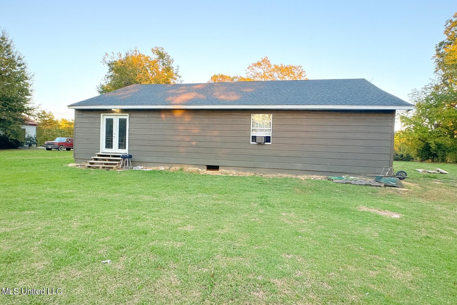 464 South Walnut Street Sumner, MS 38957 - Photo 11 of 14 Rear Property