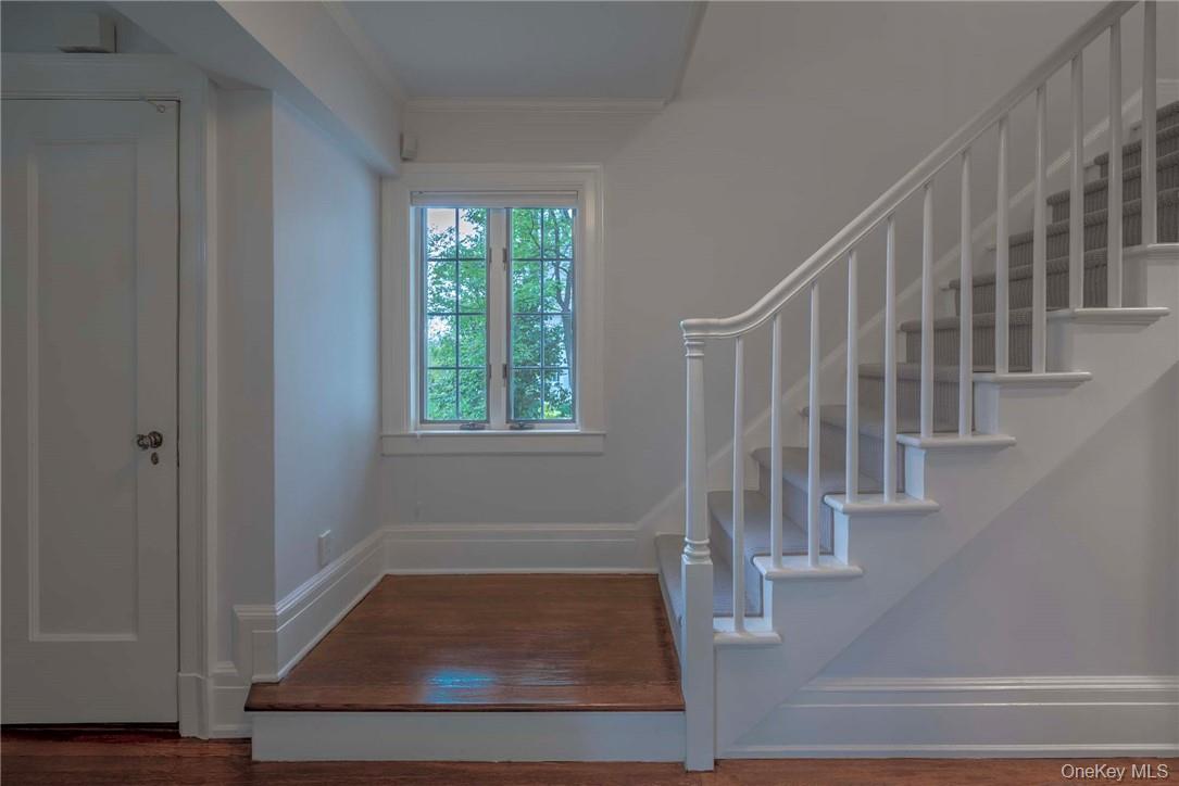 62 Summit Avenue Bronxville, NY 10708 - Photo 8 of 24 Entry Hallway
