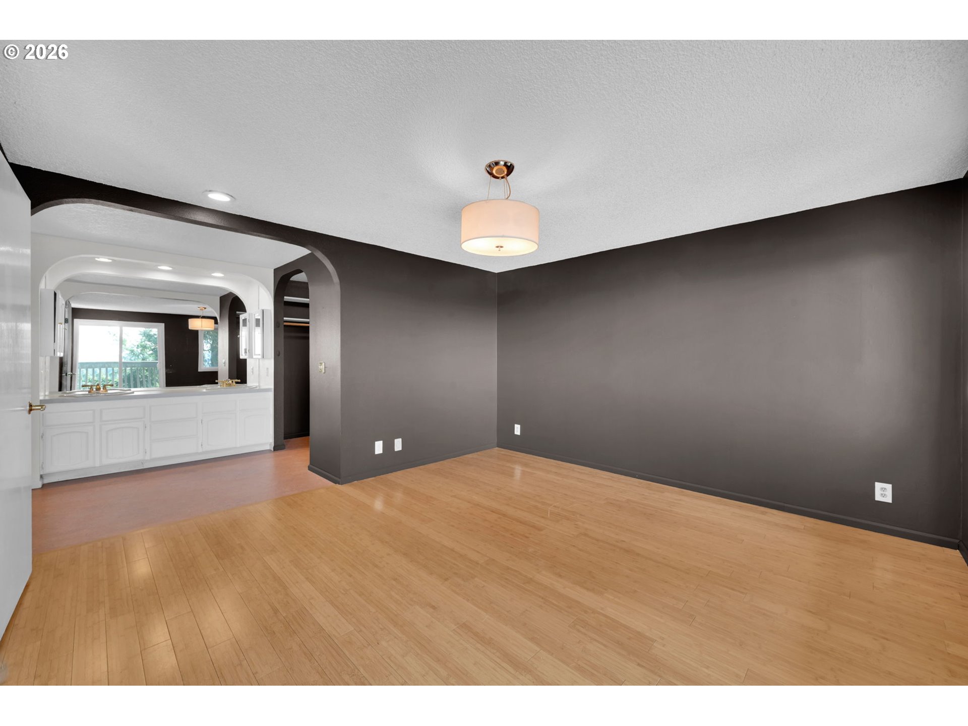 952 Summit Boulevard Springfield, OR 97477 - Photo 14 of 48