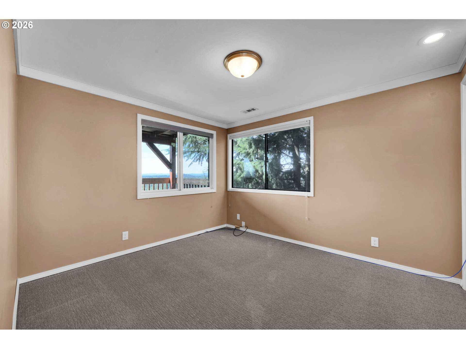 952 Summit Boulevard Springfield, OR 97477 - Photo 19 of 48