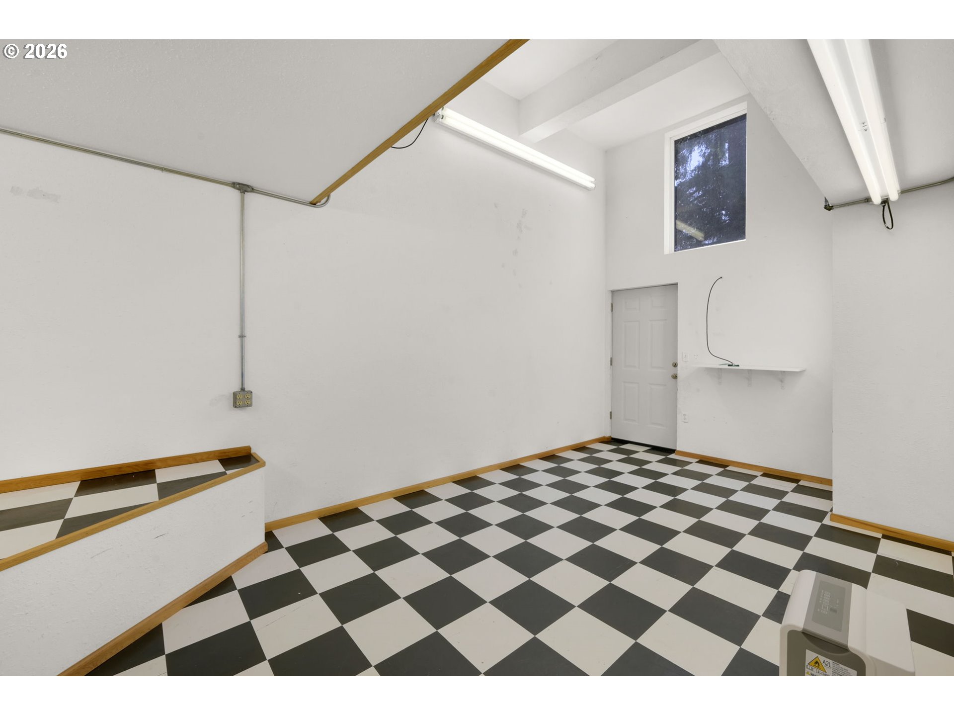 952 Summit Boulevard Springfield, OR 97477 - Photo 32 of 48