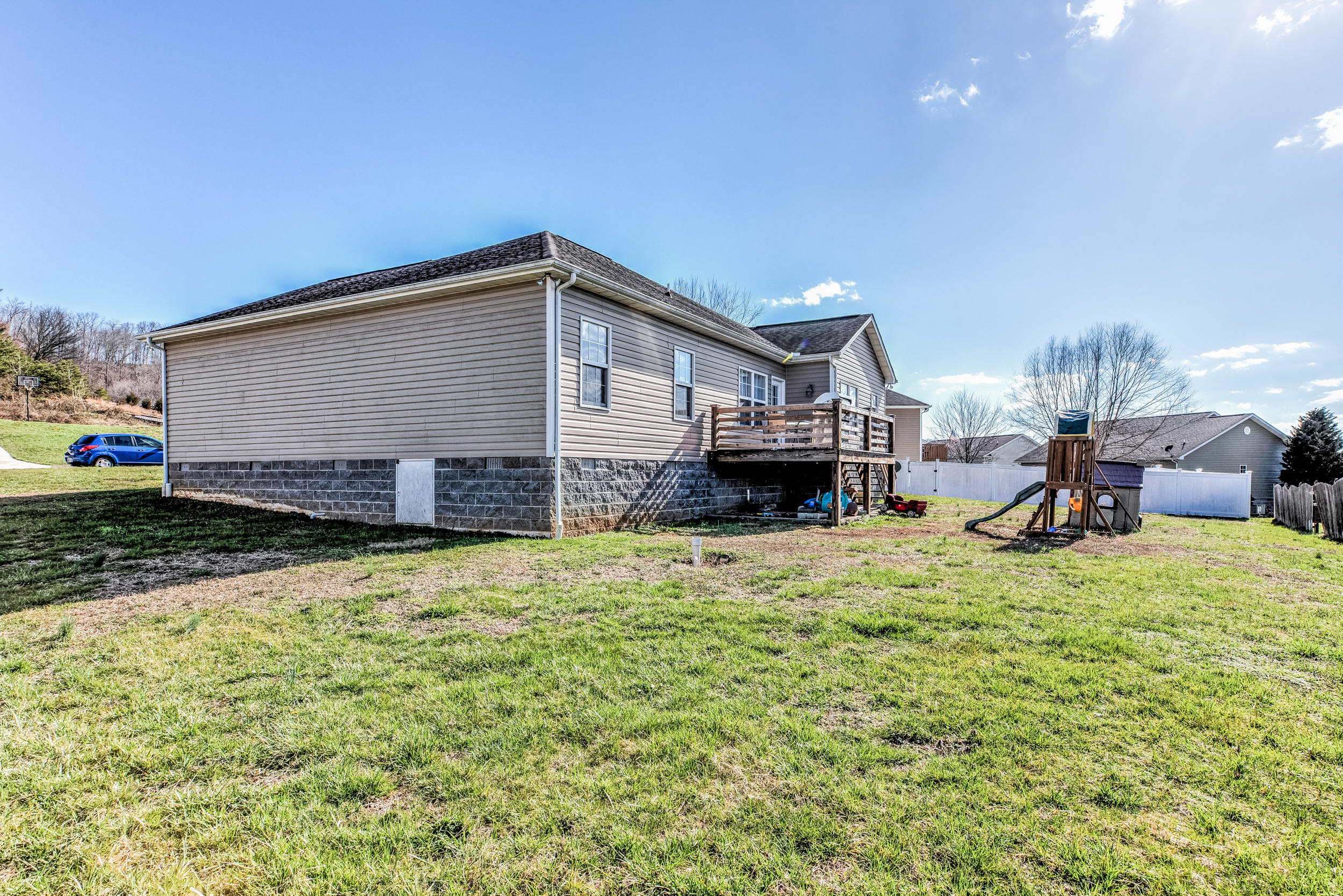 192 Cornerstone Circle Clinton, TN 37716 - Photo 25 of 28 192 Cornerstone Cr-25