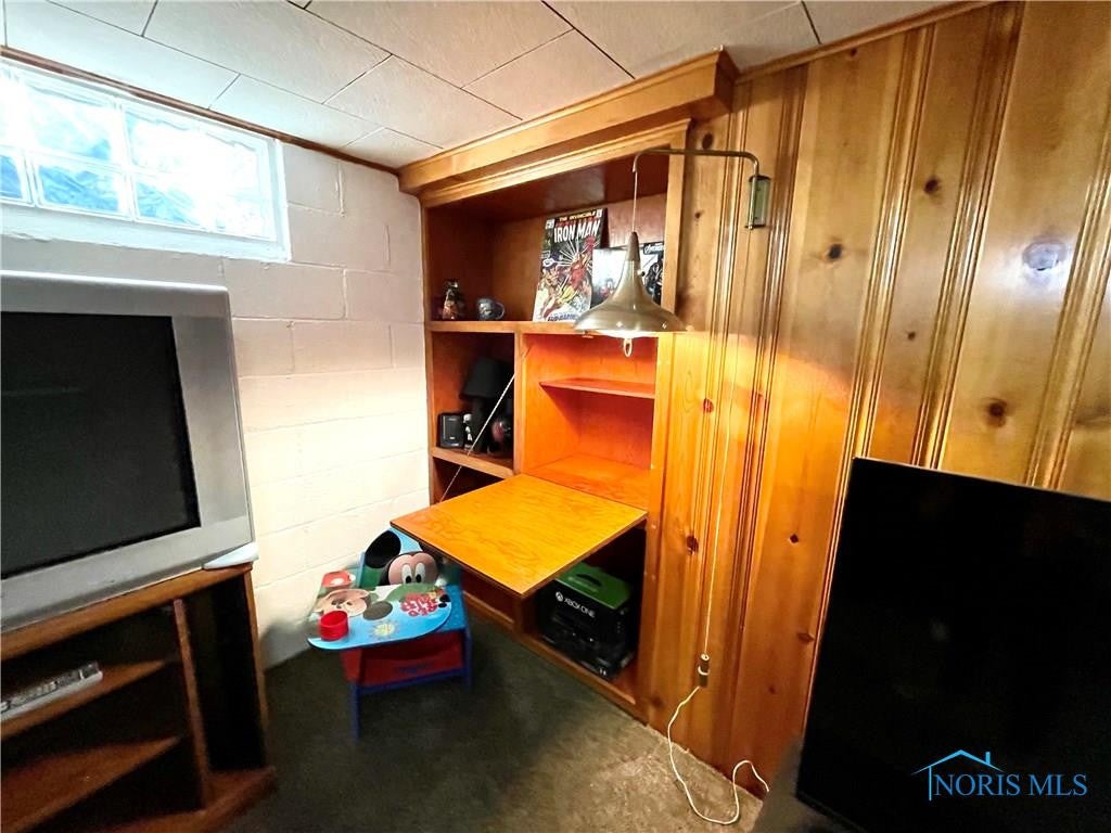 4108 Bowen Road Toledo, OH 43613 - Photo 19 of 25 Gallery Image 19