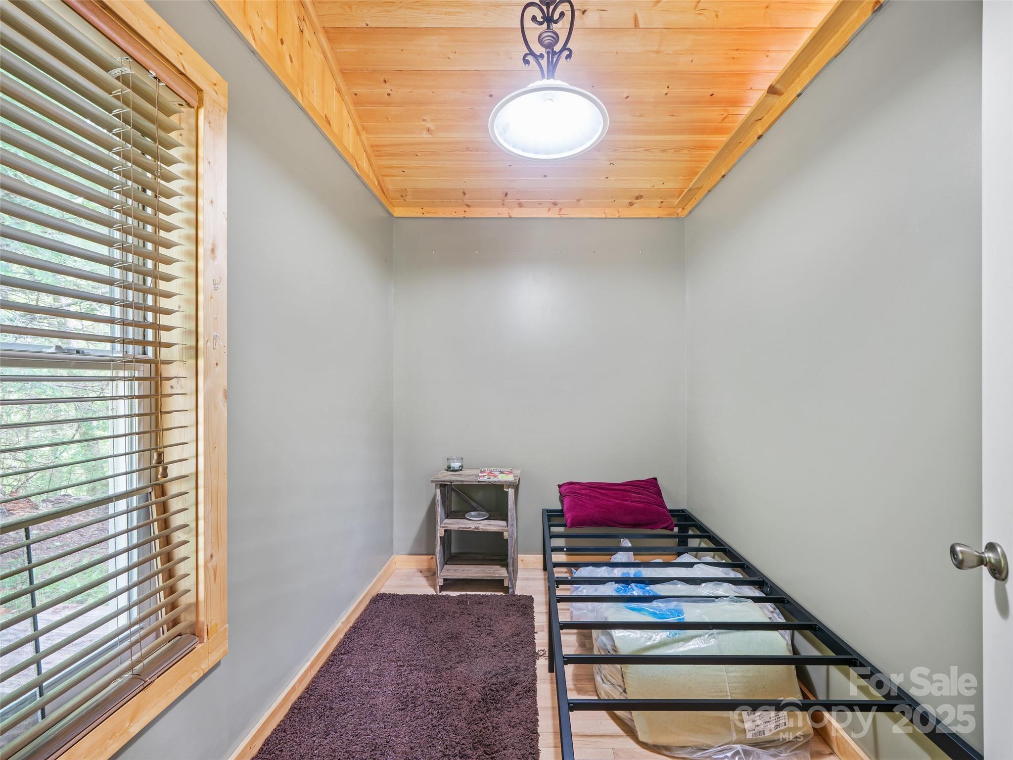 289 Bailey Settlement Road Green Mountain, NC 28740 - Photo 7 of 21
