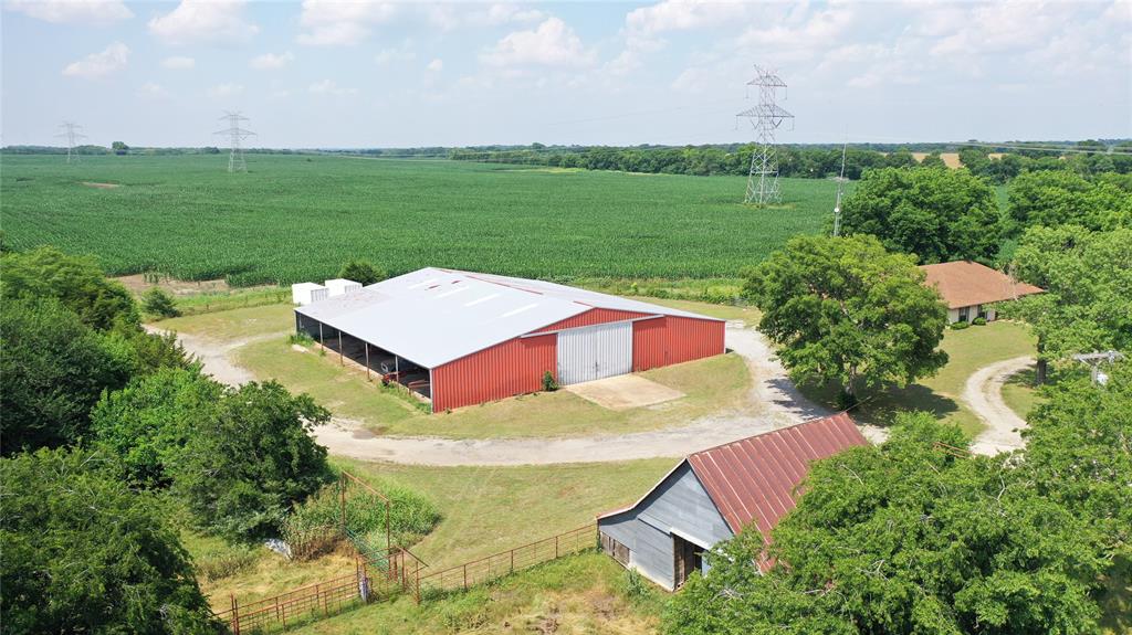 10948 Fm 898 Whitewright, TX 75491 - Photo 2 of 39 a view of a yard in front of the house