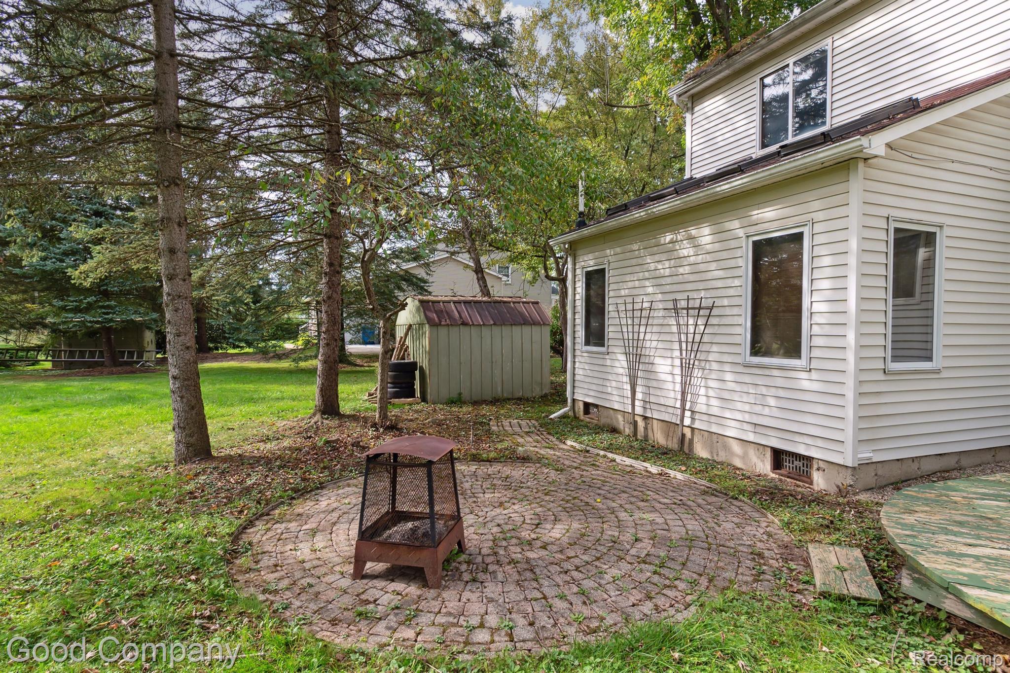 5757 Coomer Road West Bloomfield, MI 48324 - Photo 42 of 47 Gallery Image 42