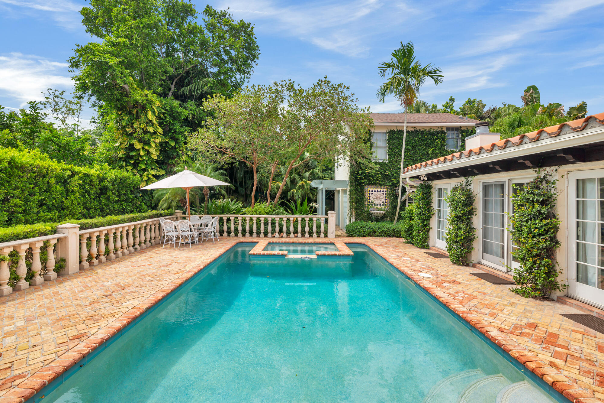 230 Sunset Road West Palm Beach, FL 33401 - Photo 39 of 55 Pool