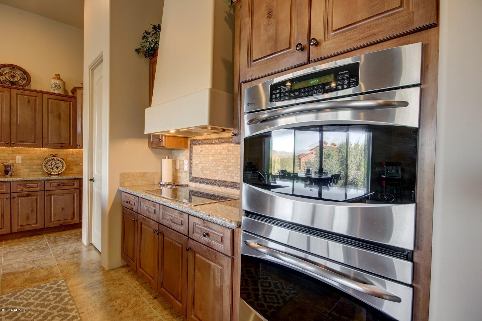 17518 East Montgomery Road Rio Verde, AZ 85263 - Photo 15 of 57 Kitchen