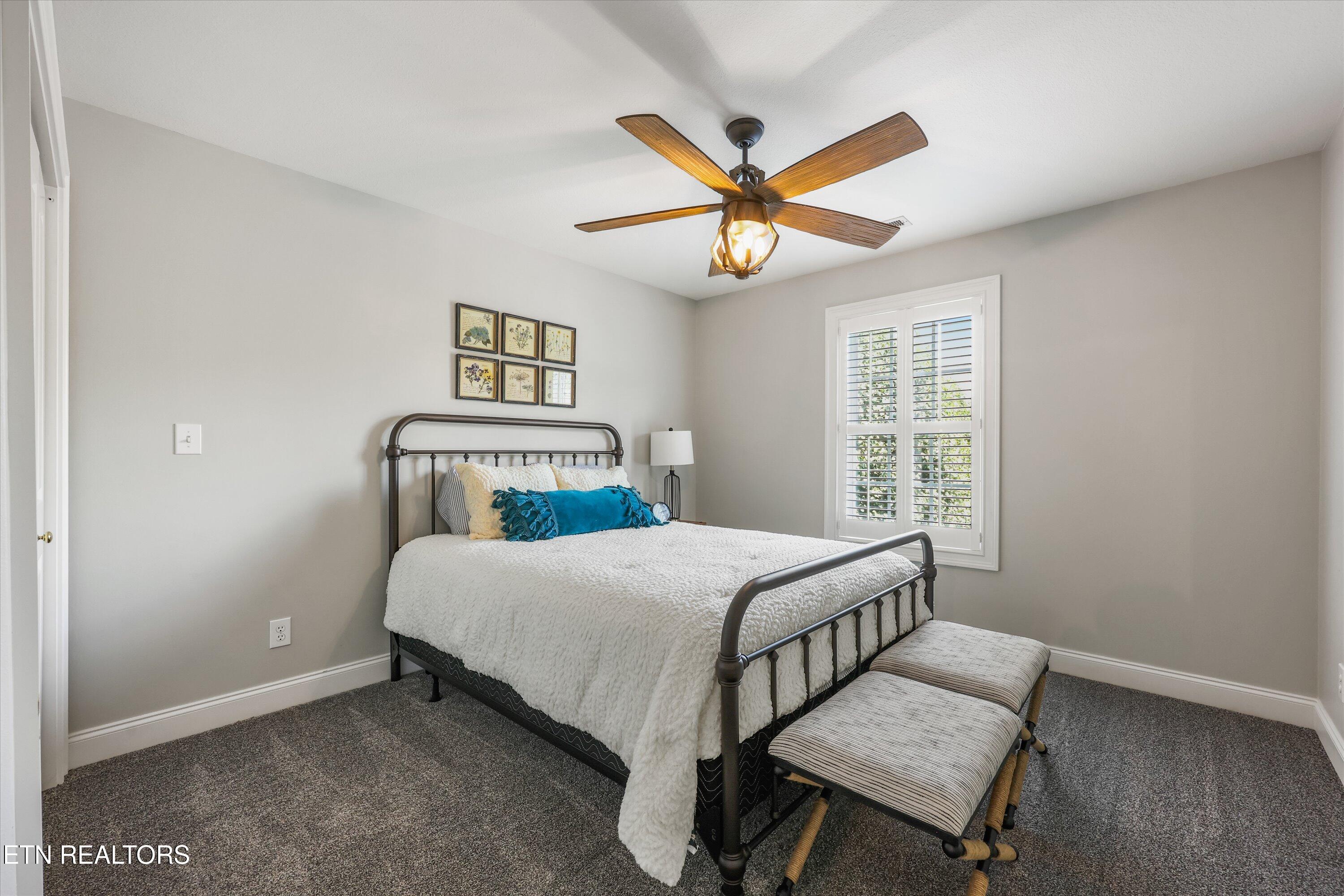 64 Rolling Links Boulevard Oak Ridge, TN 37830 - Photo 30 of 54 Bedroom