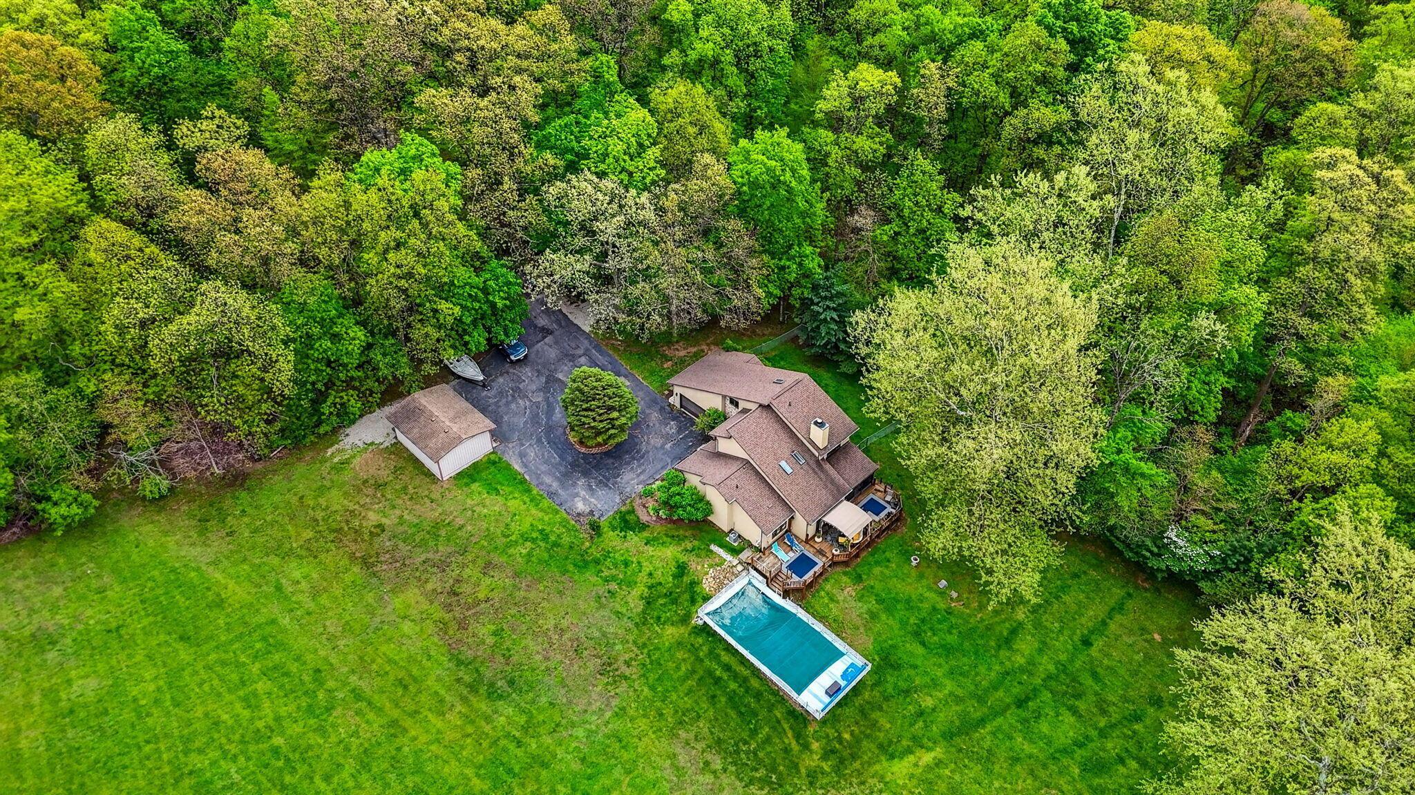 6261 Lithopolis Rd NW 11